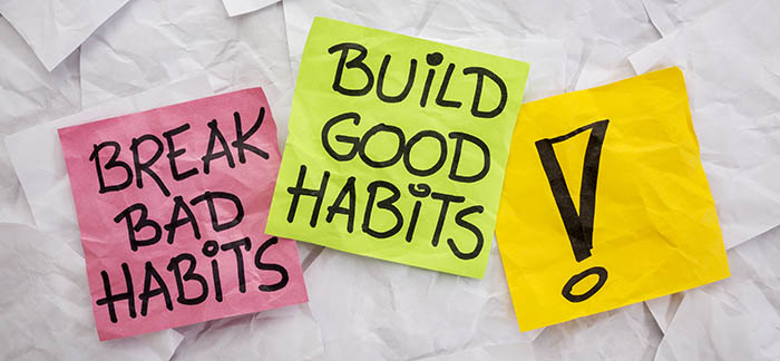 post it notes with good habit reminders for Quotacy blog How to Break Bad Habits